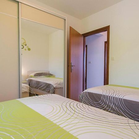 Amazing Apartment In Labin With House Sea View Bagian luar foto