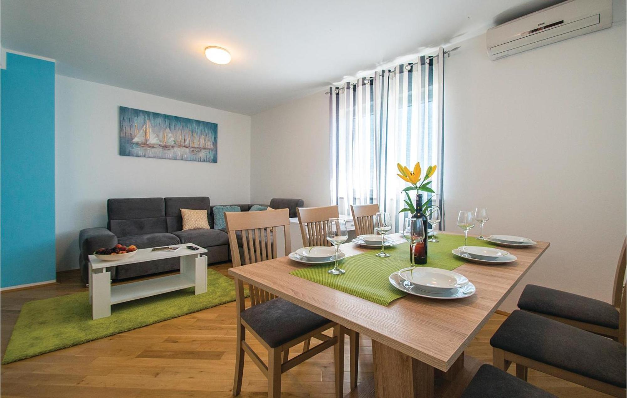 Amazing Apartment In Labin With House Sea View Bagian luar foto