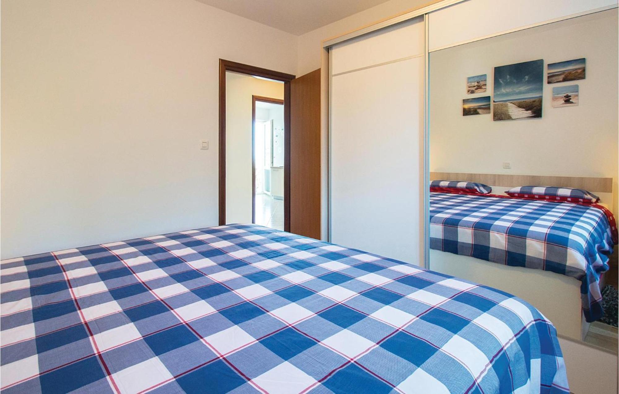 Amazing Apartment In Labin With House Sea View Bagian luar foto