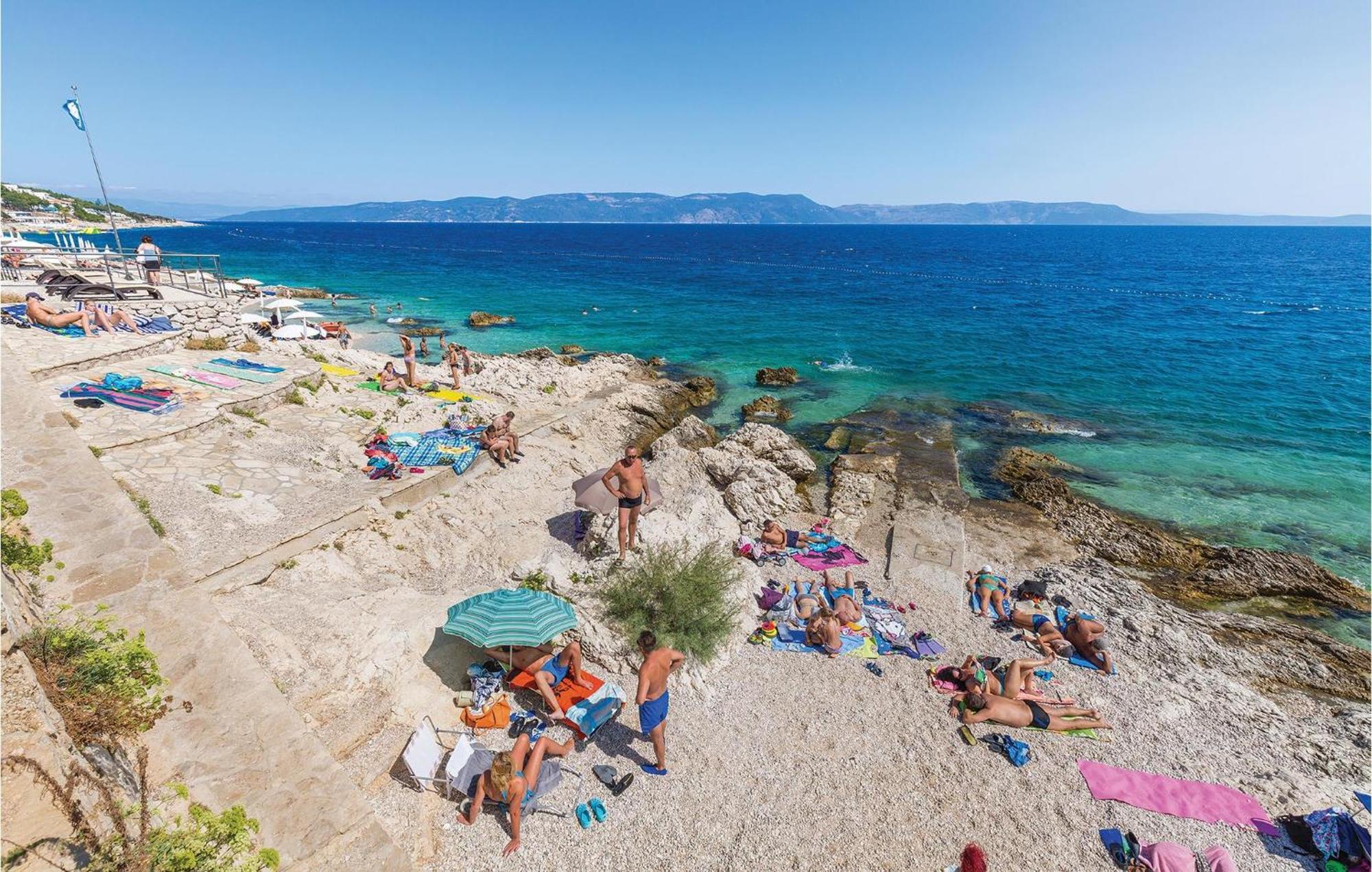 Amazing Apartment In Labin With House Sea View Bagian luar foto