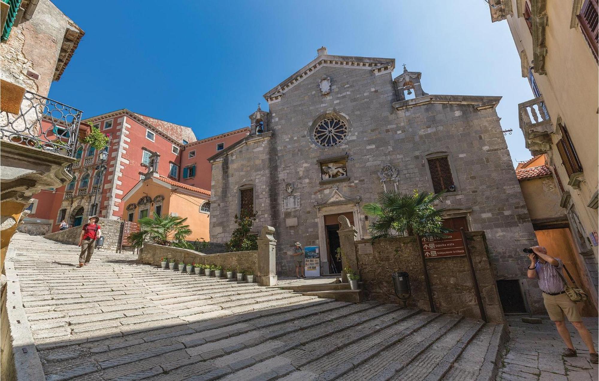 Amazing Apartment In Labin With House Sea View Bagian luar foto