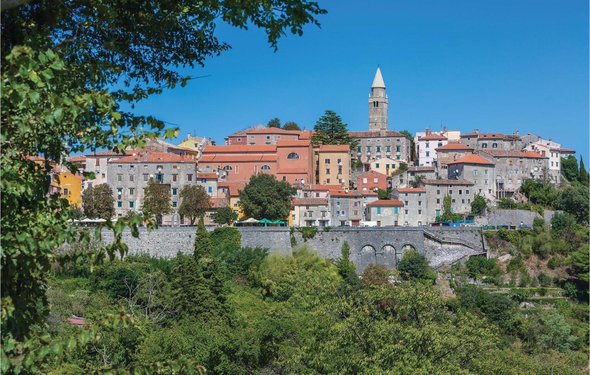 Amazing Apartment In Labin With House Sea View Bagian luar foto